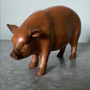 Farmhouse resin pig decor